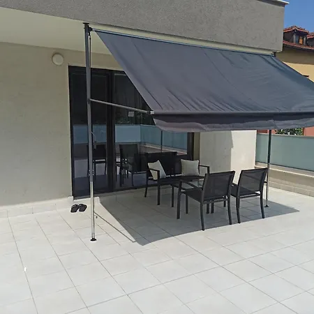 Sunshine Terrace *